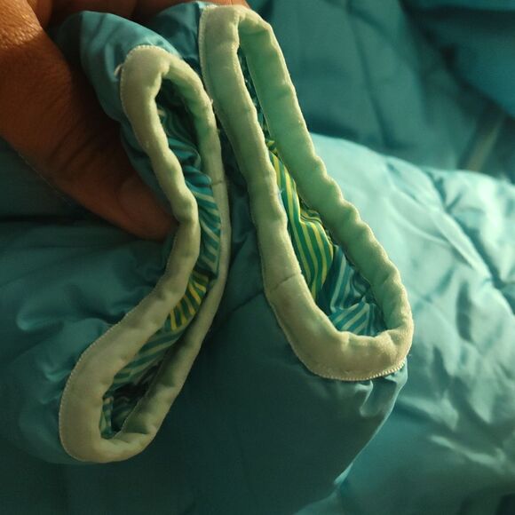 The North Face reversible puffer coat(all turquoise has dark stain bottom discol - Picture 7 of 10